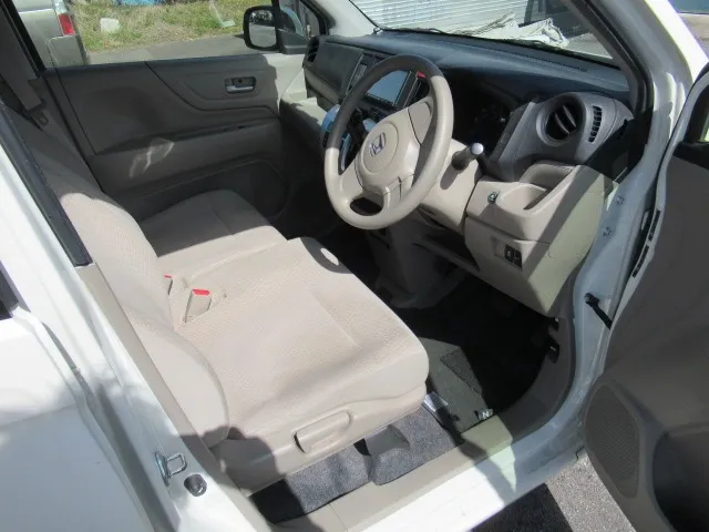 軽乗用車　　AT車